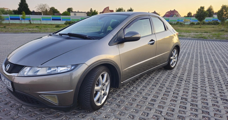 Honda Civic cena 23500 przebieg: 216336, rok produkcji 2008 z Szczecin małe 191